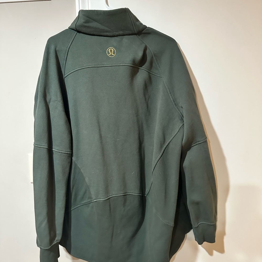 Lululemon Green Pullover